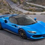 Versão GTS do supercarro híbrido 296 da Ferrari foi revelada