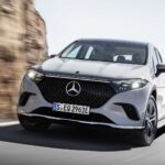 Mercedes lança o EQS, seu SUV 100% elétrico de 7 lugares