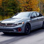 Jetta GLI 2023 desembarca no Brasil com novo visual e outras novidades por R$ 216.990