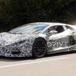Testes na Europa revelam imagens do sucessor do Lamborghini Aventador