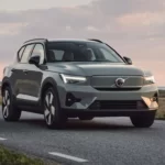 Volvo coloca dois carros no topo das vendas do ano e consolida estratégia eletrificada