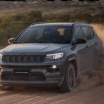 Commander e Compass seguem líderes em suas categorias e Jeep se mantém à frente entre os SUVs em abril