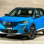 Peugeot anuncia oferta para SUV elétrico e-2008 por R$ 159.990