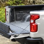 Silverado fica mais versátil com exclusiva tampa de caçamba multifuncional
