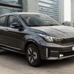 Fiat lança Cronos 2026 em três versões, mais equipado e com design renovado